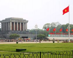 TP. HCM - LAM KINH -THÀNH NHÀ HỒ - NINH BÌNH - BẠCH ĐẰNG GIANG - HÀ NỘI - LĂNG BÁC - PHÚ THỌ - ĐỀN HÙNG - 4N3Đ