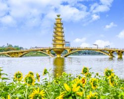 TP. HCM - LAM KINH -THÀNH NHÀ HỒ - NINH BÌNH - BẠCH ĐẰNG GIANG - HÀ NỘI - LĂNG BÁC - PHÚ THỌ - ĐỀN HÙNG - 4N3Đ
