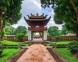 TP. HCM - LAM KINH -THÀNH NHÀ HỒ - NINH BÌNH - BẠCH ĐẰNG GIANG - HÀ NỘI - LĂNG BÁC - PHÚ THỌ - ĐỀN HÙNG - 4N3Đ